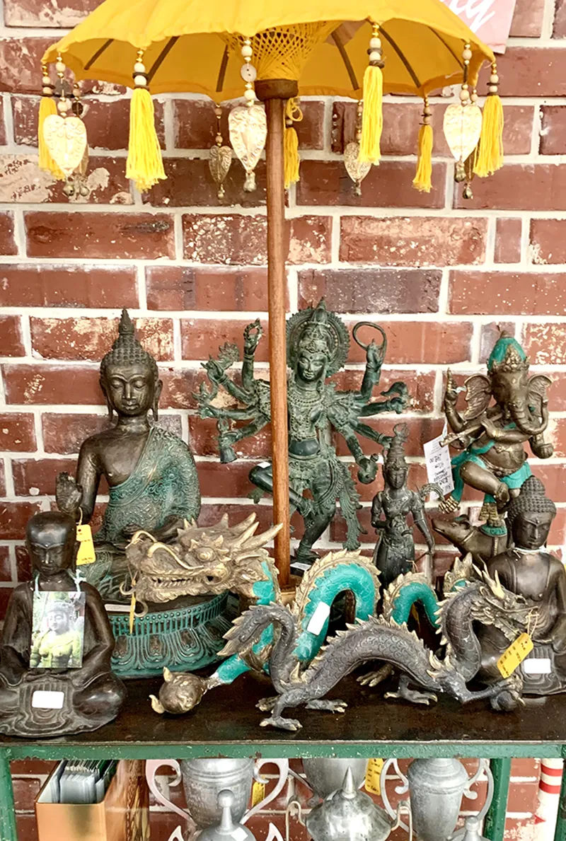 Home bronzefiguren